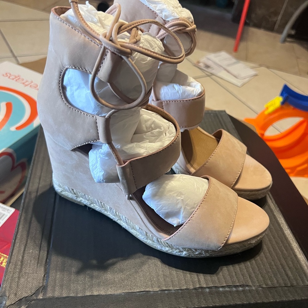 Frey Roberta Ghillie shoes